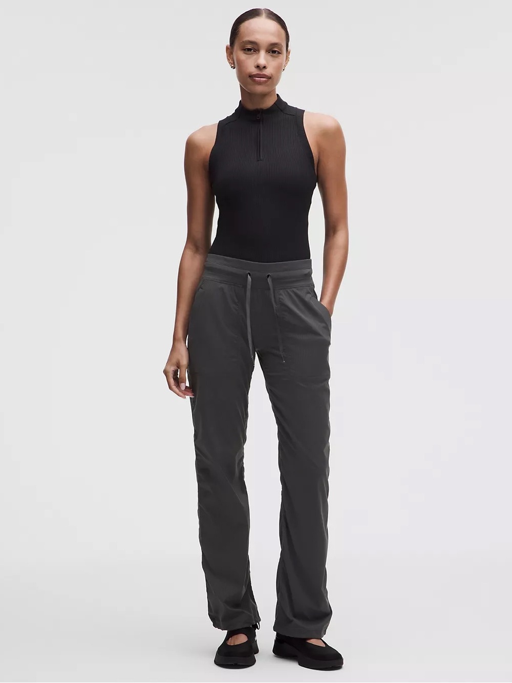 lululemon athletica women’s dark gray Dance Studio pant size 4